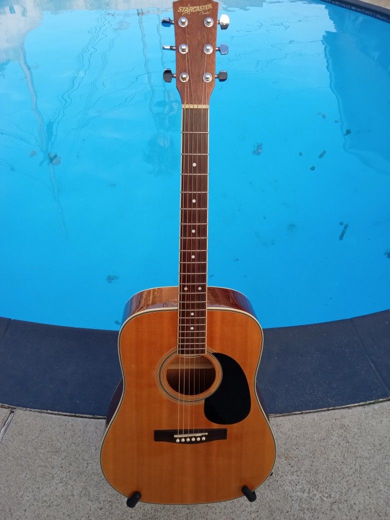 Starcaster By Fender Acoustic Guitar