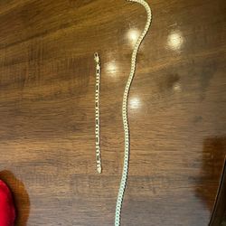 14K Gold Necklace And Bracelet 