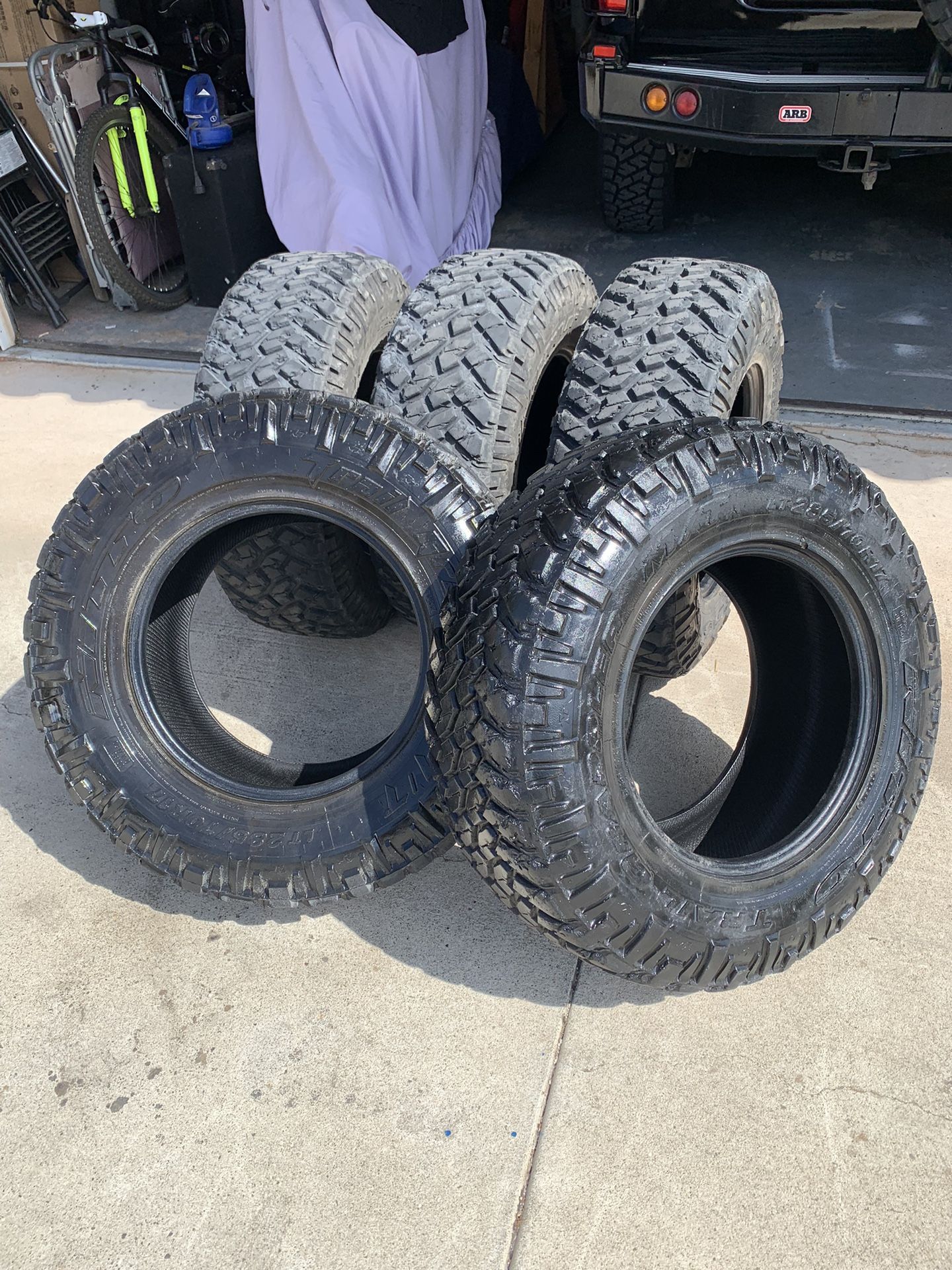 5 Nitto Trail Grappler M/T 285/70R17 for Sale in Redlands, CA OfferUp