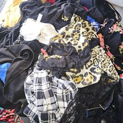 ROPA DE MUJER S Y M