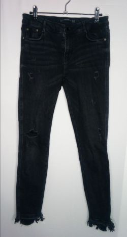 Black skinny jeans for women
