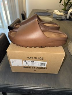Yeezy Slide Flax Size 8 - Preowned 
