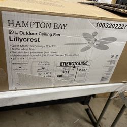 New 52”  Ceiling Fan