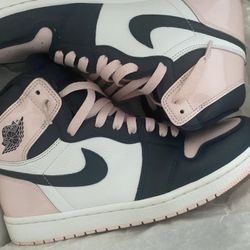 Jordan 1 Bubble Gum 