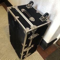 Storage Trunk With Wheels Rhino Trunk And Case Rochester NY $150