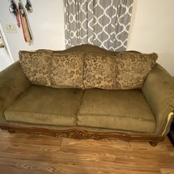 Green Couch (Vintage/Traditional Style)