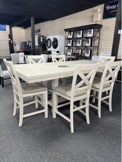 Dining Table Set. 🚚WE DELIVER🚚