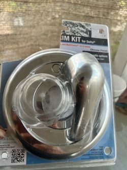 Bathroom knobs