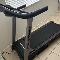 Smart Treadmill with 7” HD Touchscreen, $100 iFIT Membership Unused Gift Card Included - Black