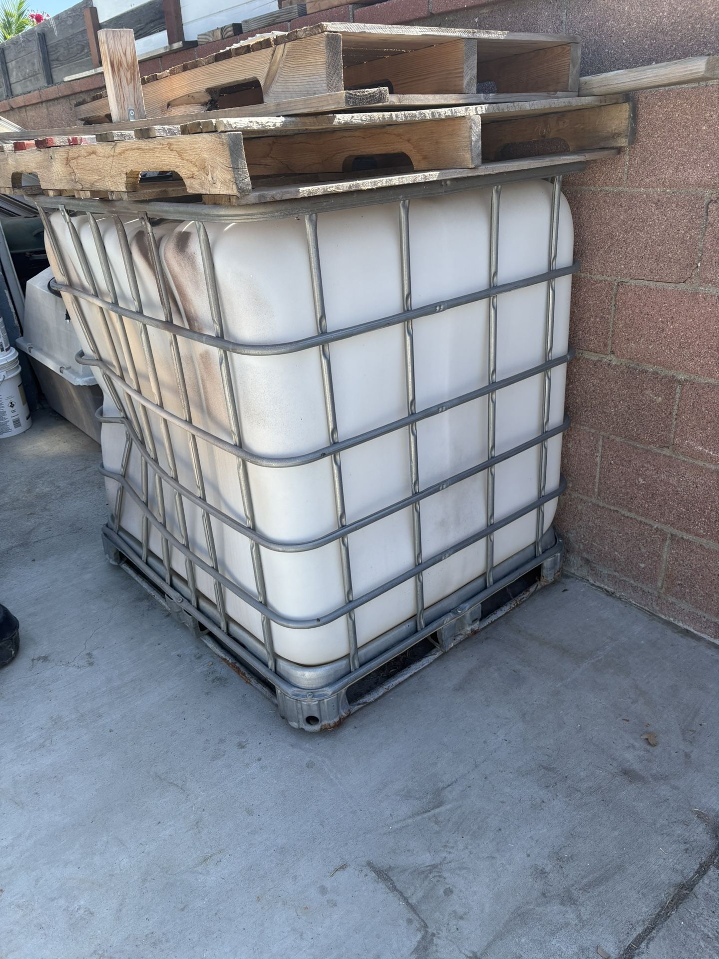 Used water Tank-Free