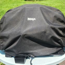 Ninja Woodfire 7-in-1 Outdoor Electric Grill & Pellet Smoker (Lightly Used)
