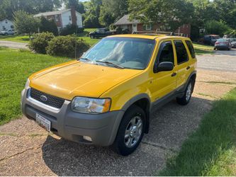 2002 Ford Escape $2000