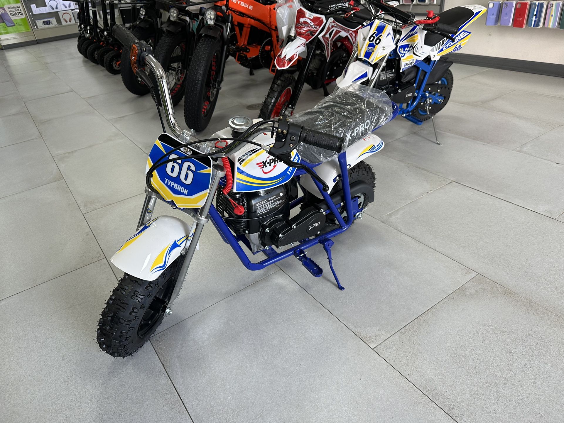 Typhoon 40CC 4 Stroke Dirt Bike Kids! Finance For $50 Down Payment!!