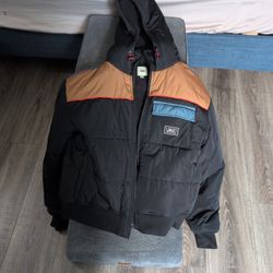 Vans Puffer Tan And Black