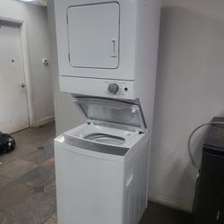 💯💯WHILPPOL WASHER AND DRYER STACKABLE 💯