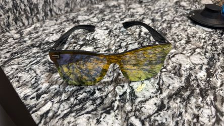 Sun Glasses Currently Available 🕶️