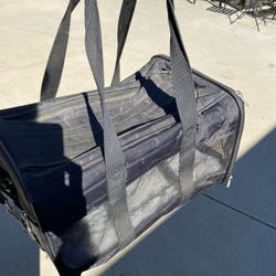   Pet Transport Carrier With Sherpa Pad