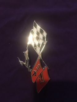 Chevy impala emblem only have 1