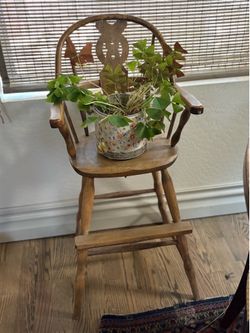 Antique Victorian Highchair Wooden Decor