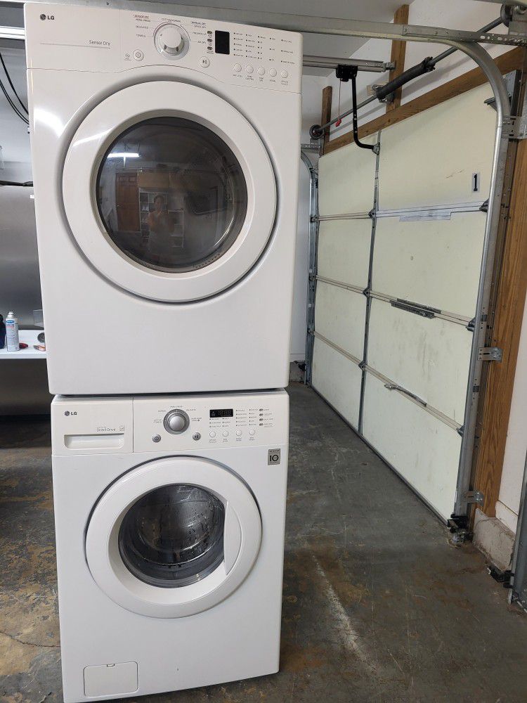 Lg Front Load Washer And Dryer Set 