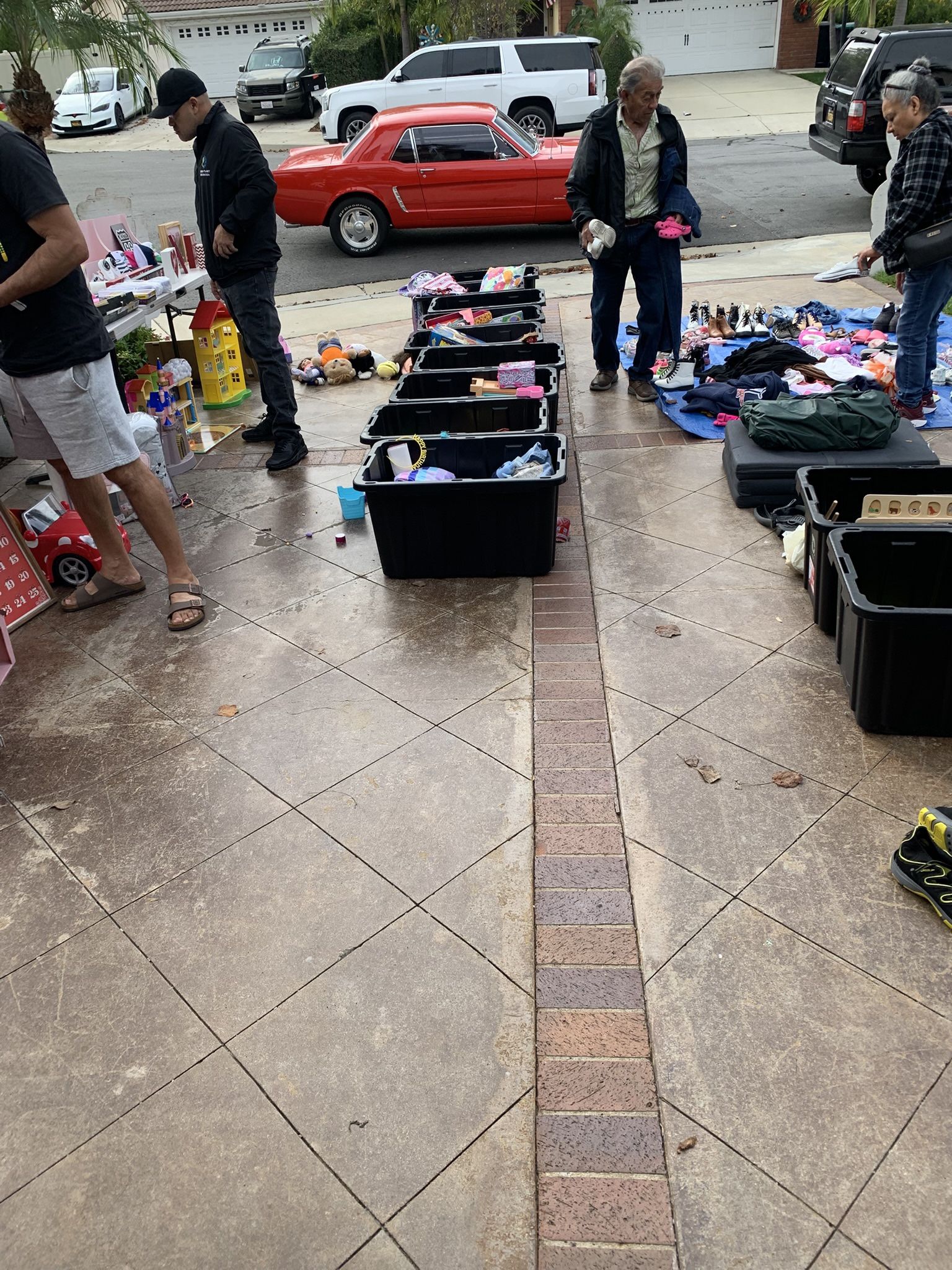 Yard Sale 8;00 Am-1:00 Pm 13587 Crescent Hills Drive Chino Hills 