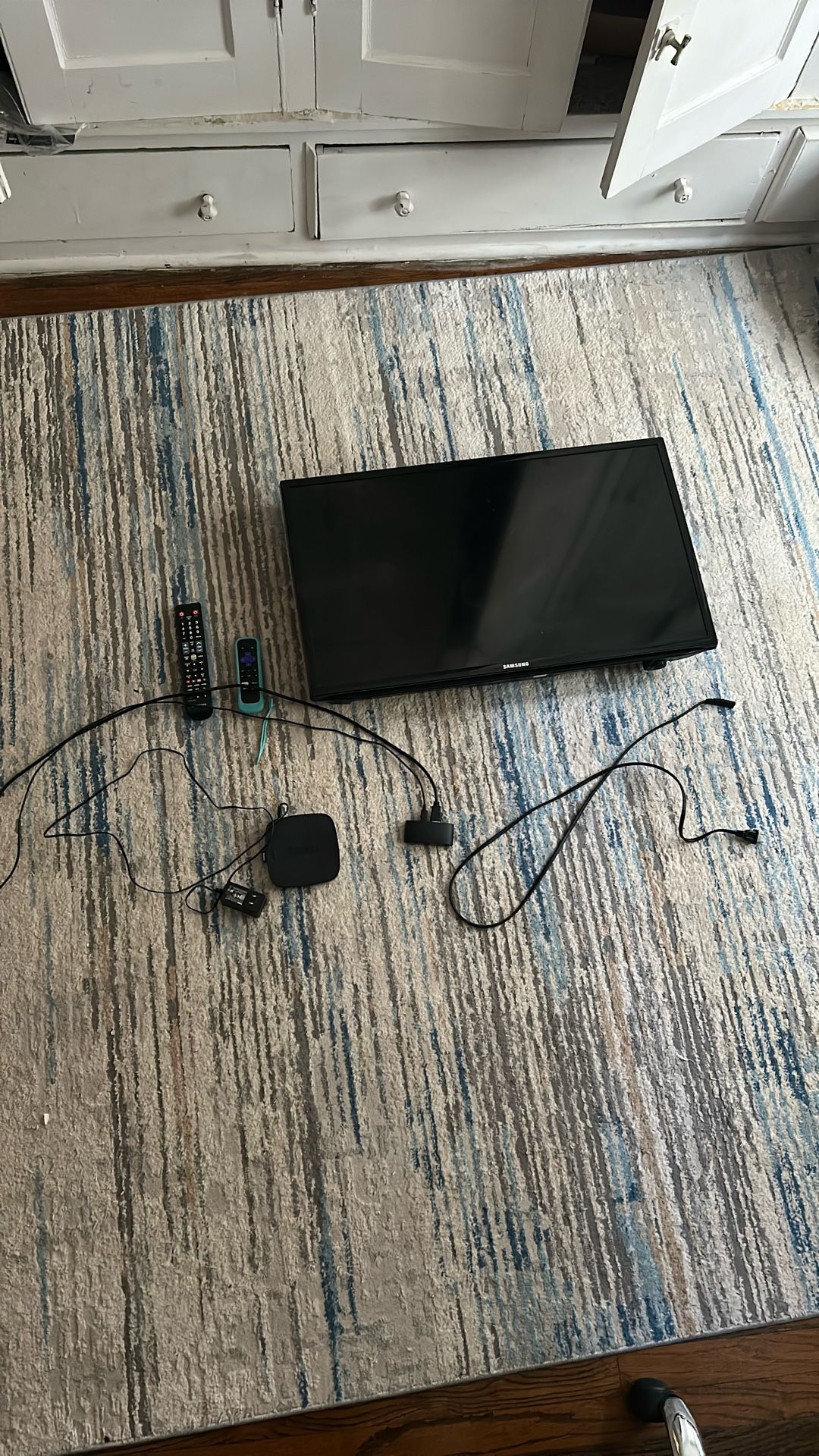 Samsung TV with Roku Remotes + 2 Roku Players (Bundle Deal!)