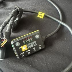 Pedal Commander® Throttle Response Controller for Dodge Challenger