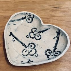 Key To My Heart Bowl/dish (handmade)