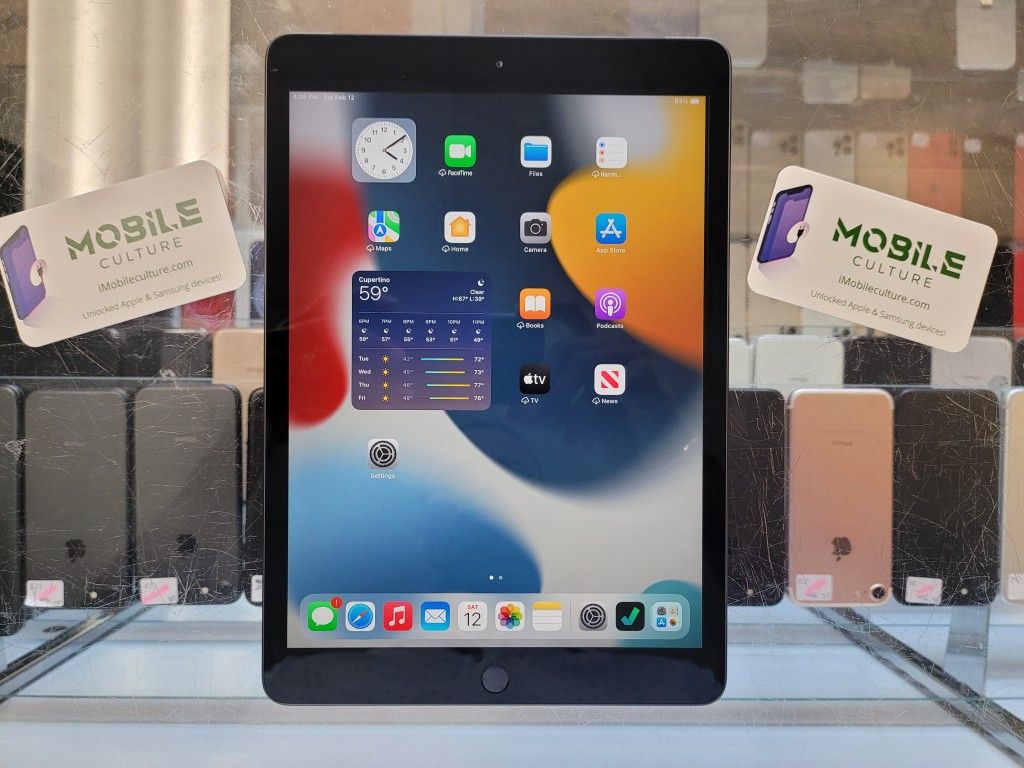 Unlocked Black iPad 8 32gb 10.2