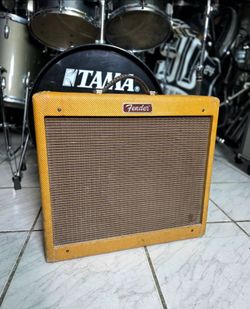 Fender blues junior limited edition  !! Guitar amp !! $500 or best offer !!