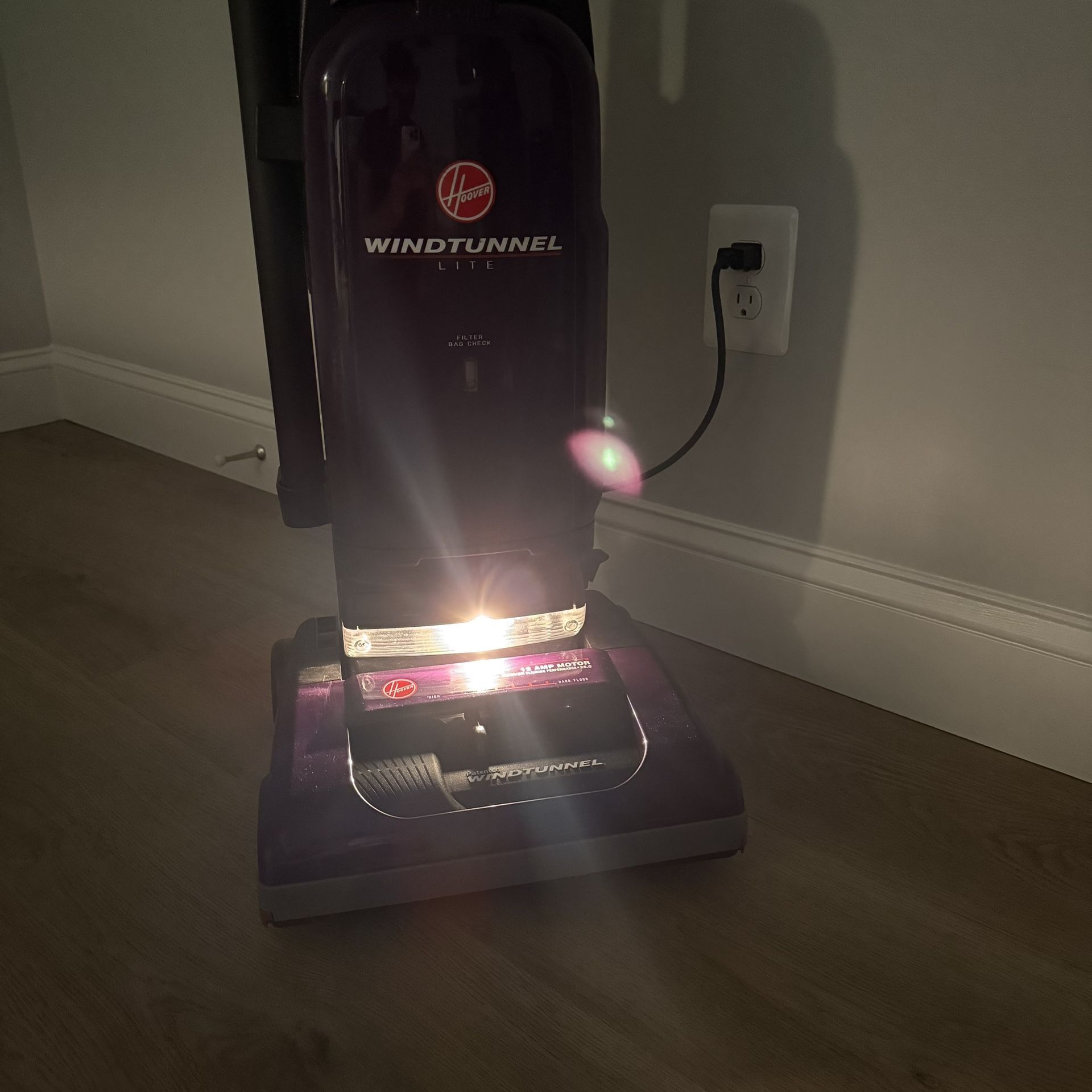 Hoover WindTunnel Lite Upright Vacuum Cleaner *Vintage 2002*