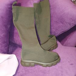 Brand New Stretch Boot Size 11 Fits Like 8