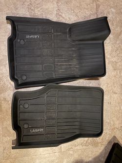 2023 Jeep Gr Cherokee L floor mats