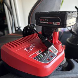 Milwaukee 4.0 AH Battery With Charger