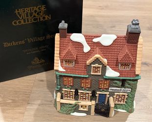 Department 56 Dickens Village Dedlock Arms – 1994 Edition