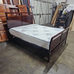Queen Bed And Mattress 