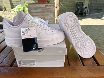 NEW Air Force 1 '07 White Low-Top Sneakers