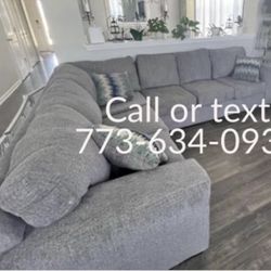 Large Grey Sectional Sofa Couch!! Brand New Free Delivery