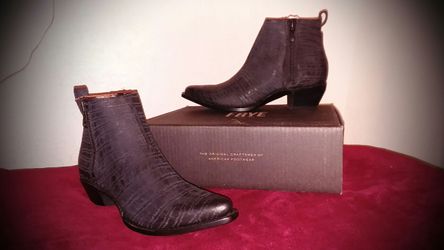 FRYE boots SACHA MOTO SHORTIE for Sale in Walnut Creek CA OfferUp