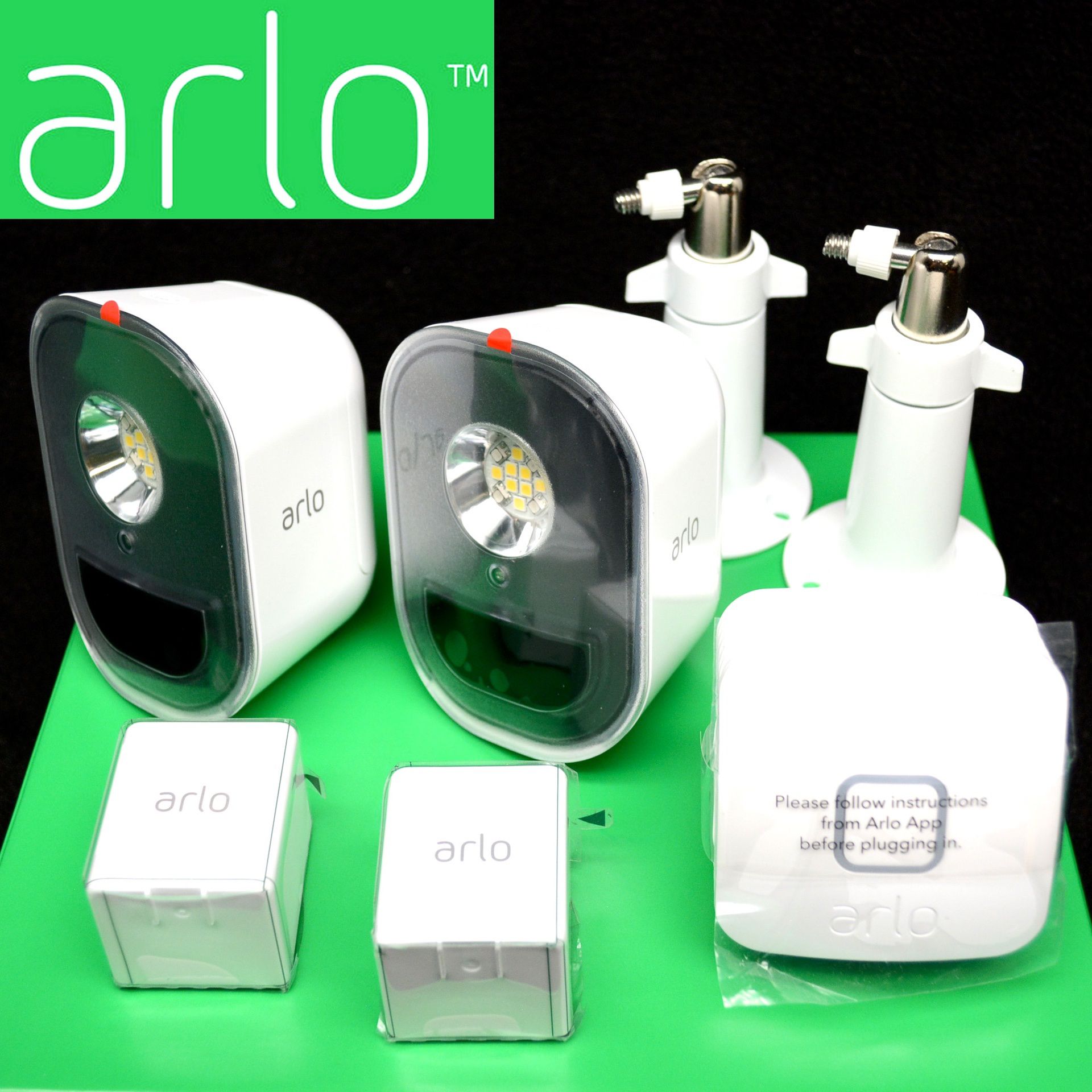 New - 2-Pack Arlo Smart Security Lights - Retails over $300