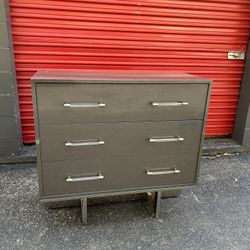 Drawer Chest 