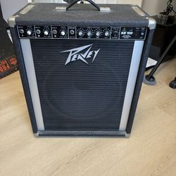 Peavey KB 100 Amplifier