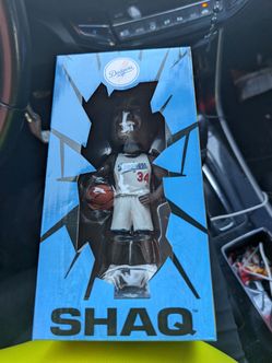 Dodgers shaq bobblehead