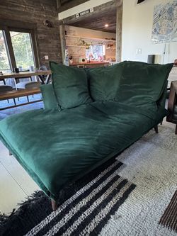 Green velvet chaise
