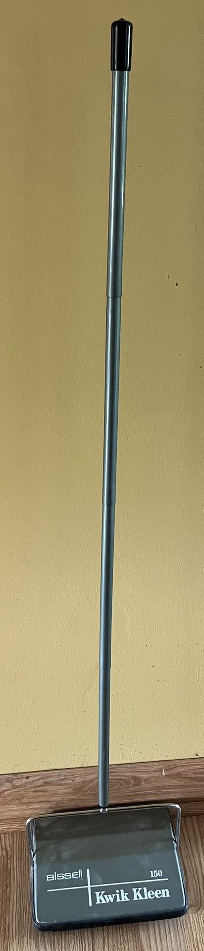 Bissell Kwik Kleen 150 Manual Carpet and Floor Sweeper