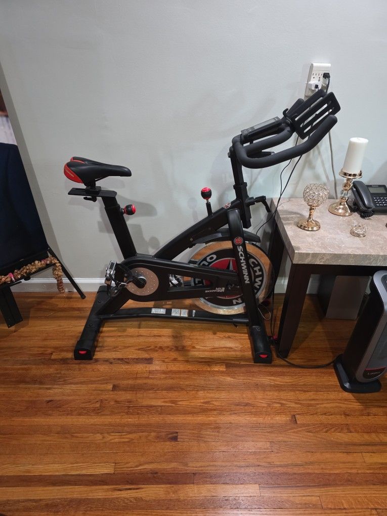 Schwinn Fitness IC Indoor Cycling Bike