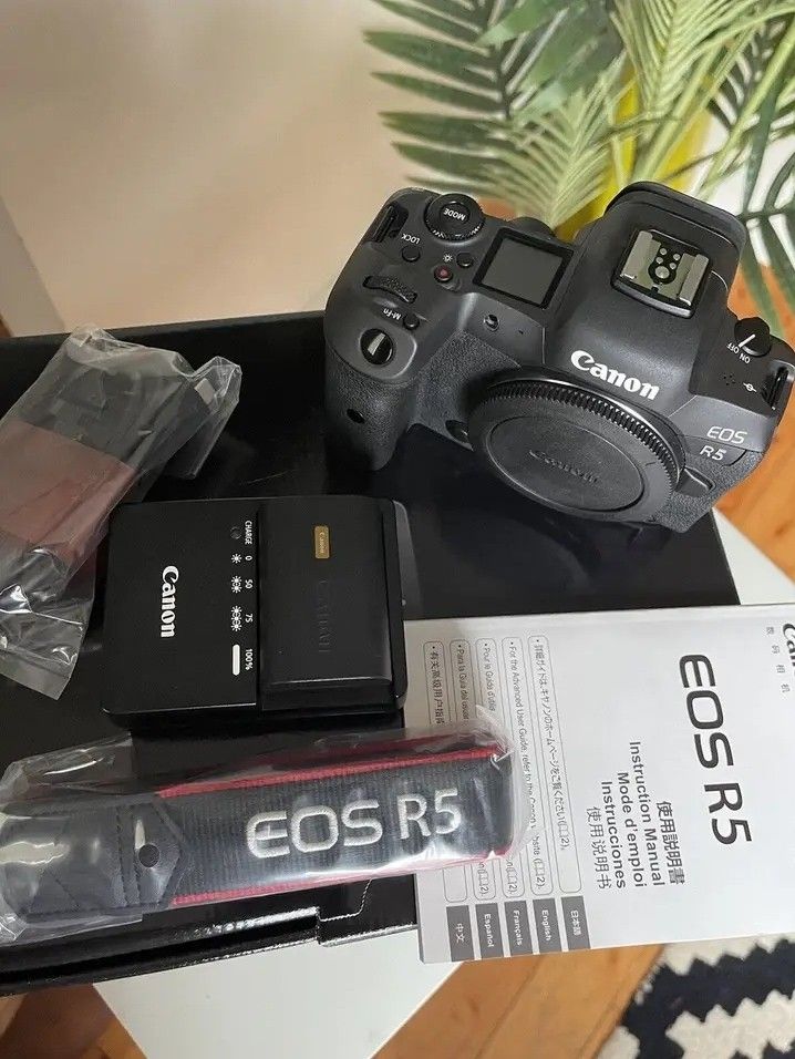 Canon EOS R5