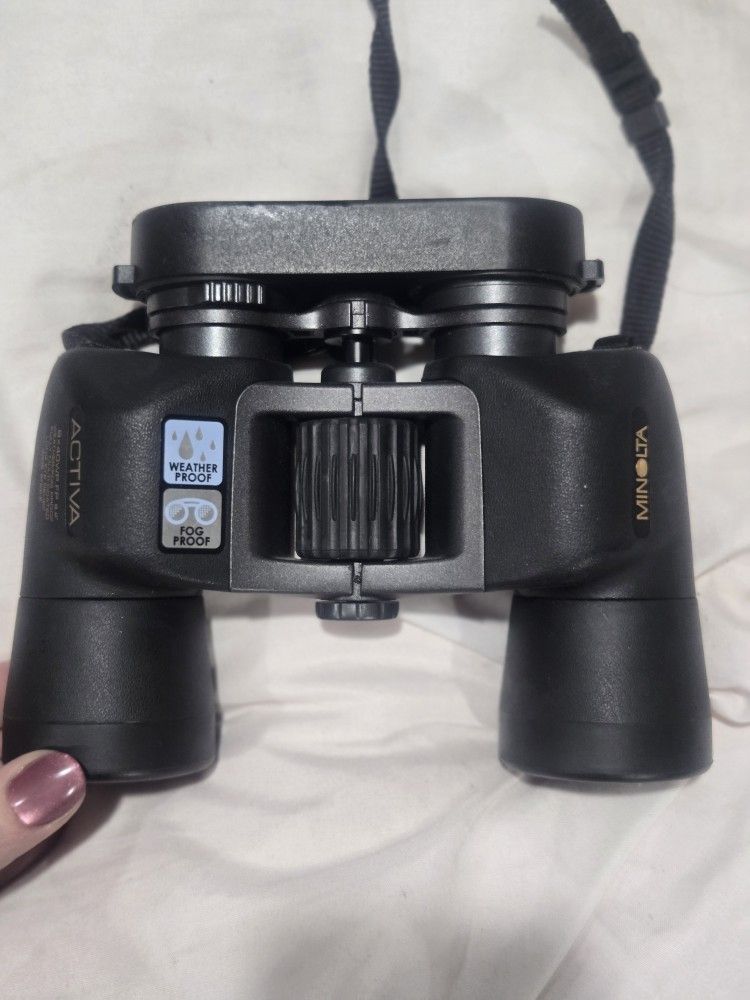 Minolta ACTIVA Binoculars