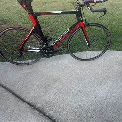 Felt B14 Triathlon Bike For Sale