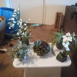 Potted Decorative Artificial/Silk Plants